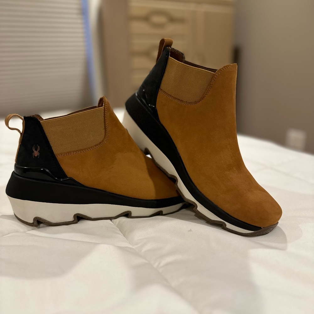 Spyder boots